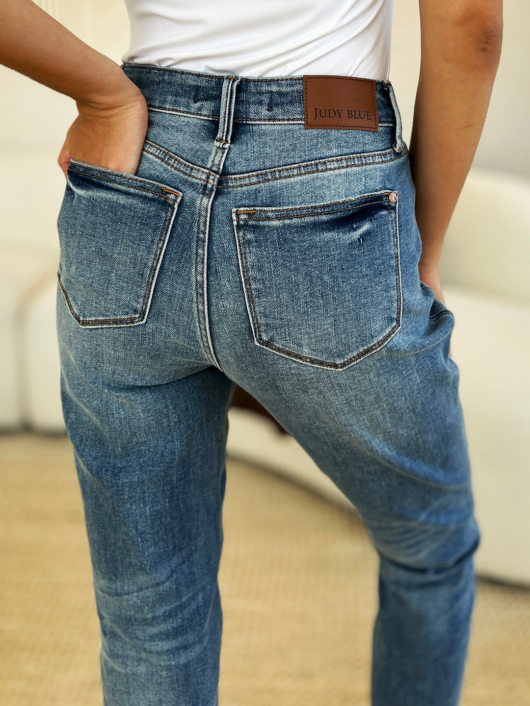 Medium Judy Blue Full Size Mid Rise Rigid Magic Release Hem Jeans