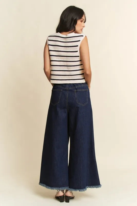 Davi Dani Sleeveless Cropped Striped Sweater Knit Vest Top