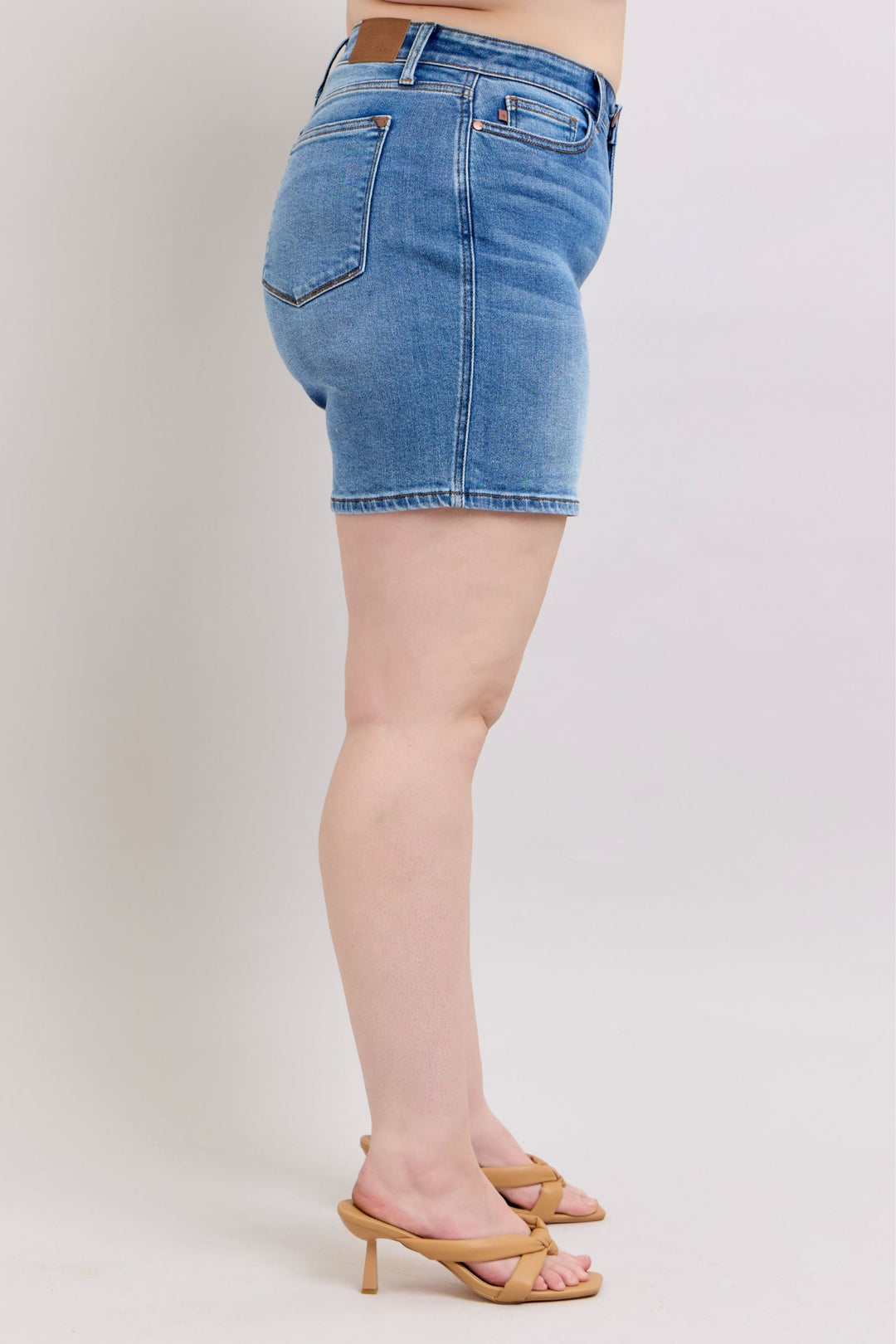 Medium Judy Blue Full Size 2 Button Denim Shorts With Pockets Plus Size