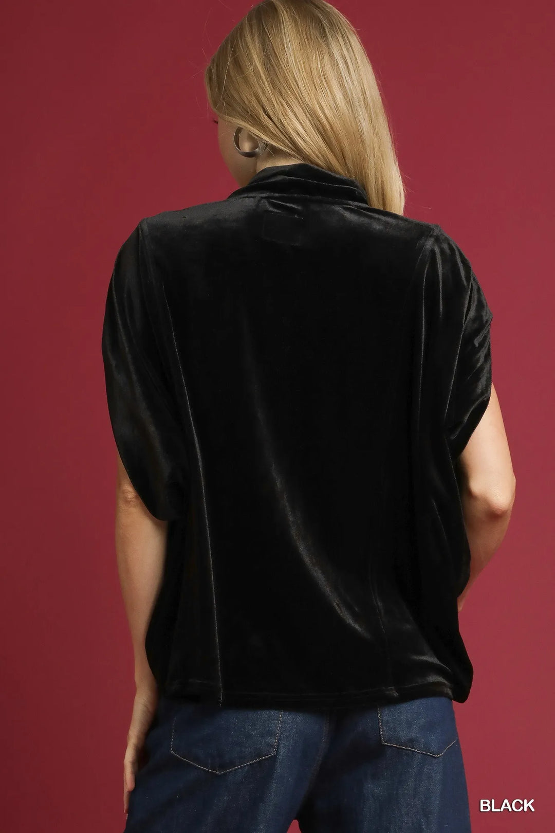 Black Umgee Velvet Mock Neck Sleeveless Blouse