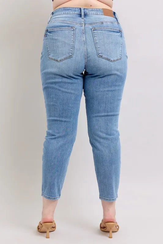 Md Judy Blue Full Size Mid Rise Vintage Wash Slim Jeans With Cell Phone Pocket Plus Size
