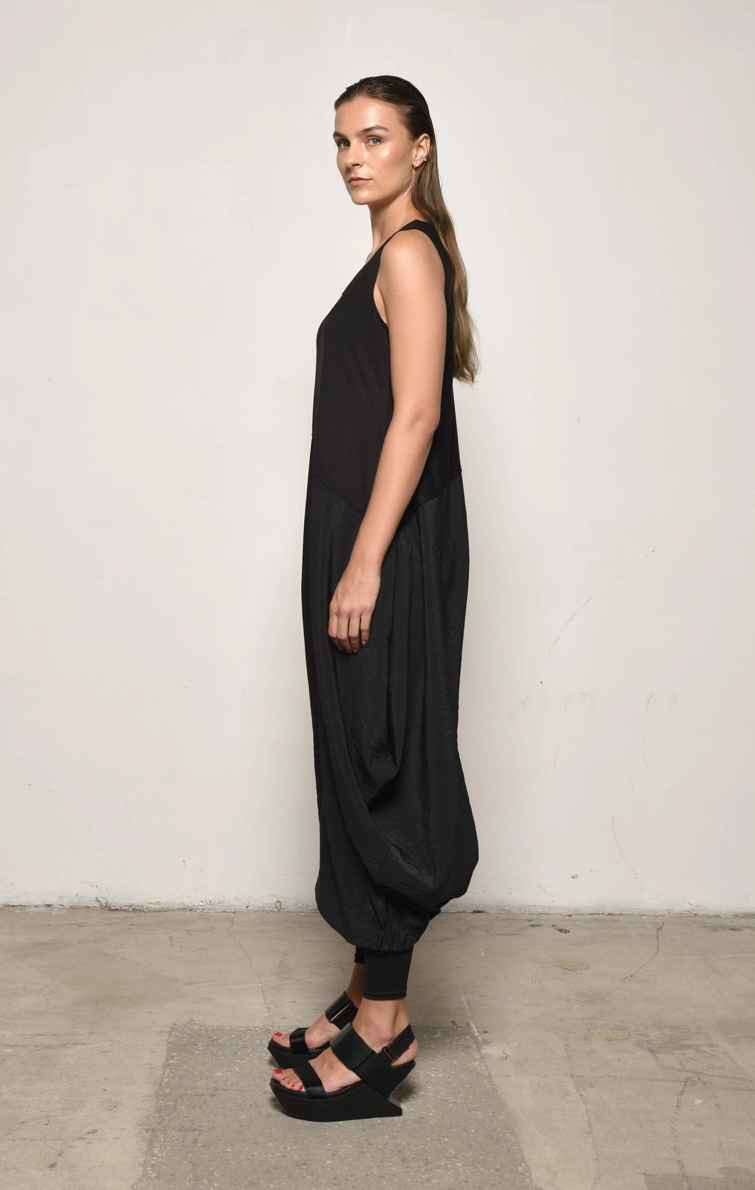 Medium Sleeveless Babylon Dress