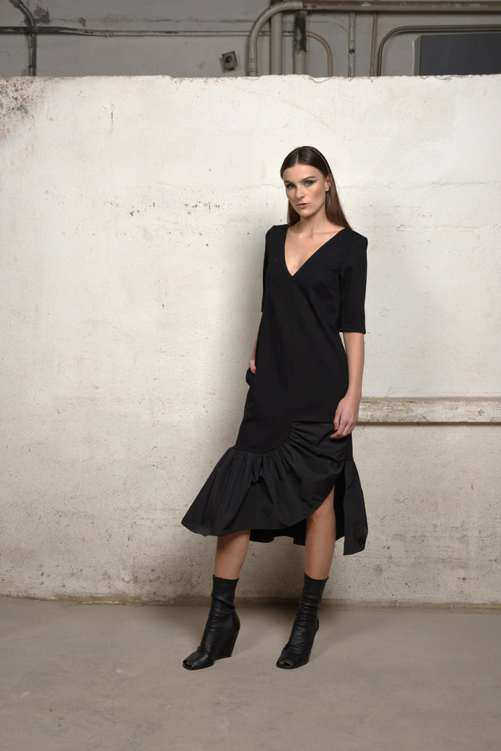 Unbalance Ruffle Dress