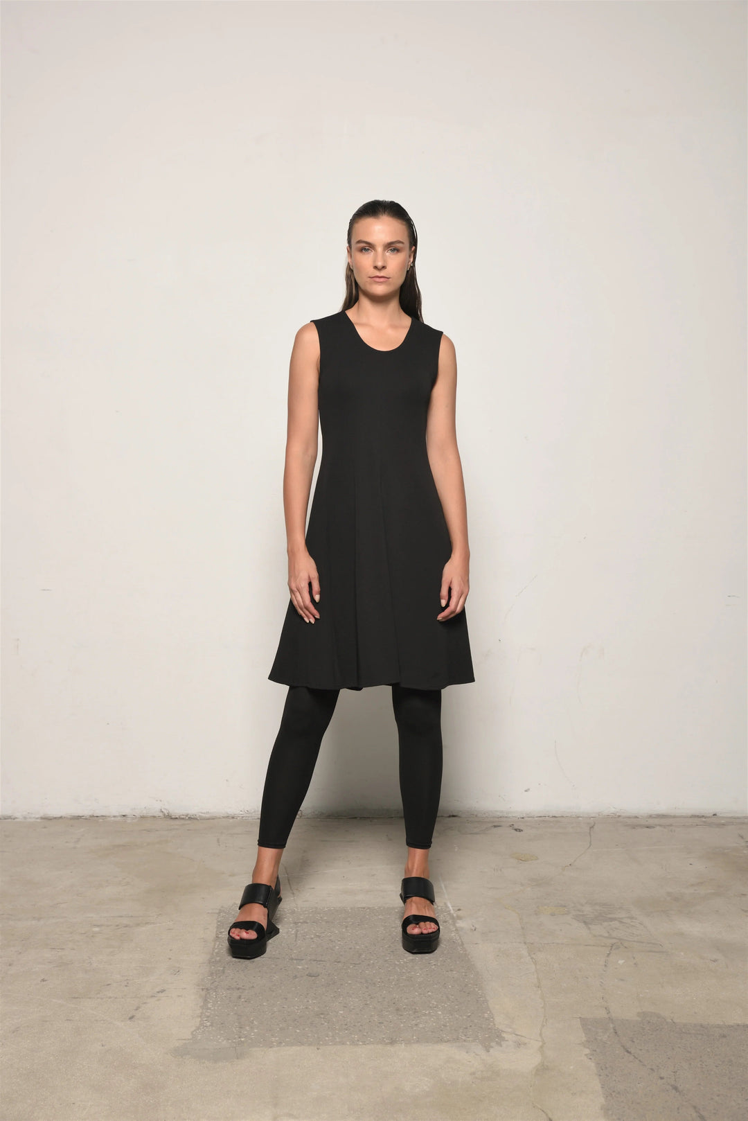 Medium Sleeveless Traveler Dress