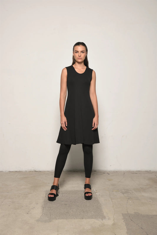 Medium Sleeveless Traveler Dress