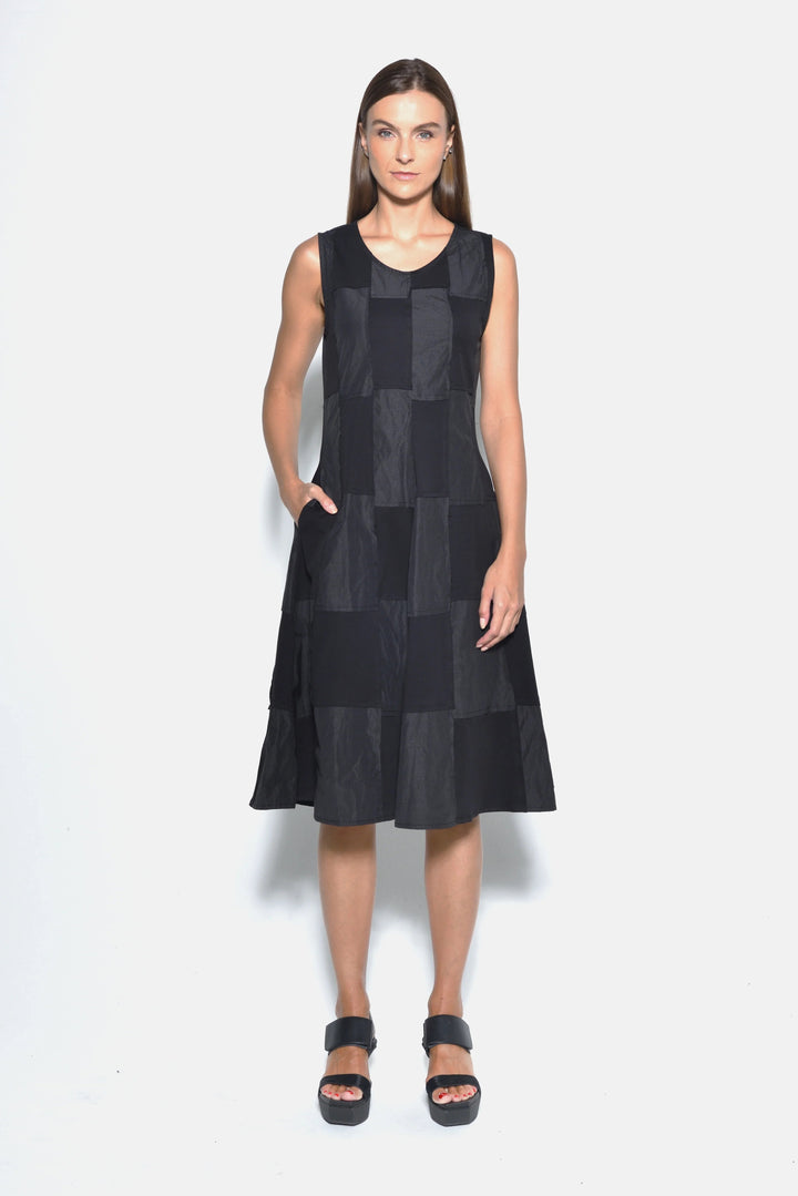 Small Sleeveless Chessboard Dress