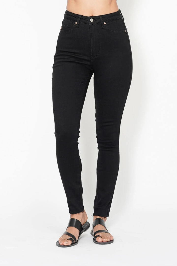 Black Judy Blue Full Size High Waisted Tummy Control Shield Pockets Skinny Jeans Plus Size
