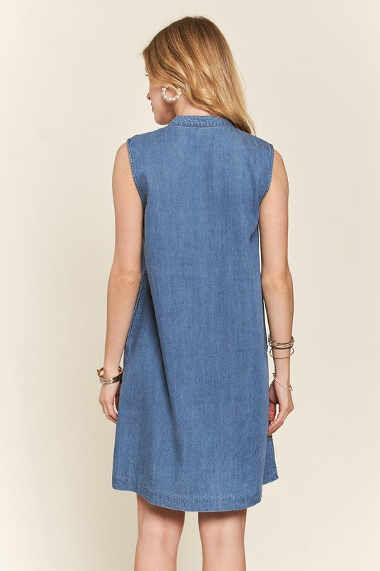 Adora Notched Sleeveless Denim Dress With Pockets