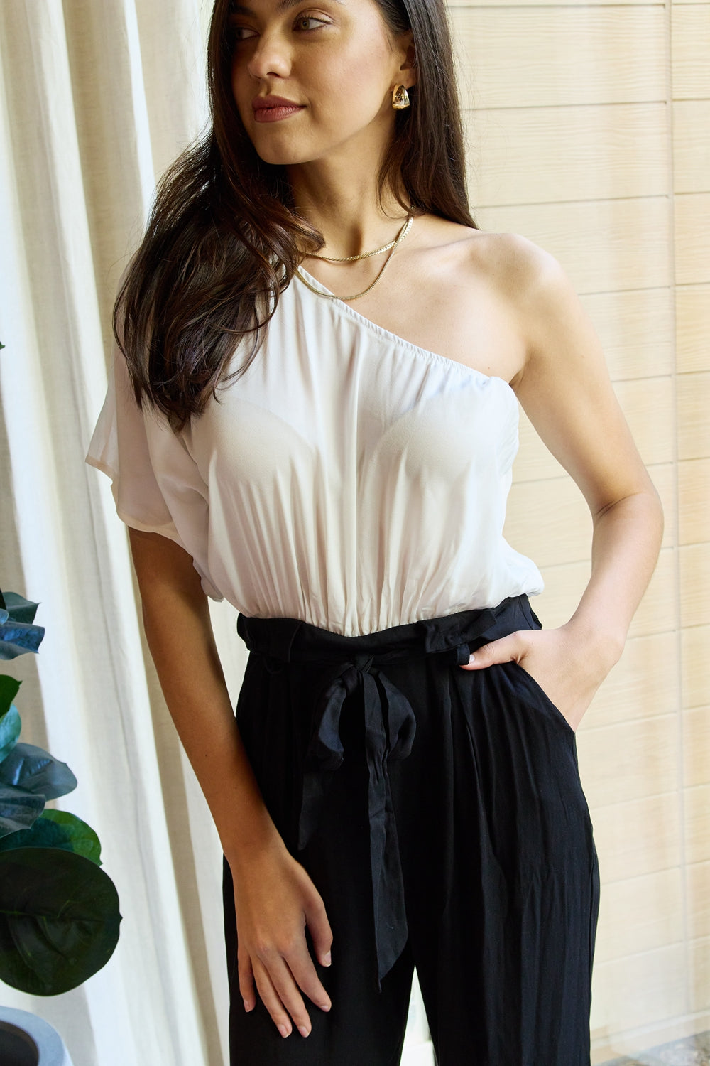 Dress Day Marvelous In Manhattan One Shoulder Jumpsuit In White Black
