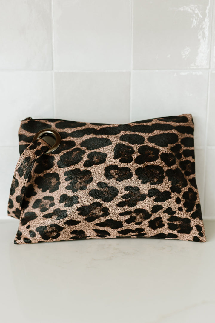 Light Brown Alexa Oversized Clutch With Wristlet