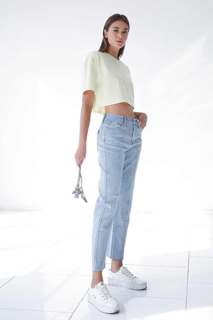 Medium High Rise Premium Boyfriend Jeans