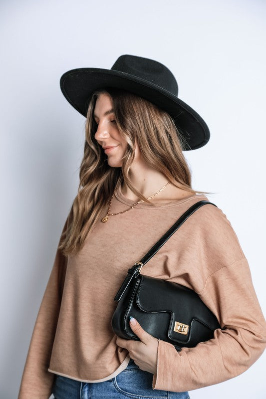 BLACK Minimul Chic Bag