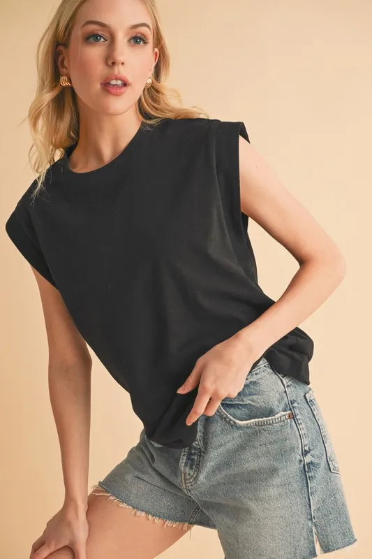 Black Aemi Co Solid Color Round Neck Sleeveless Top