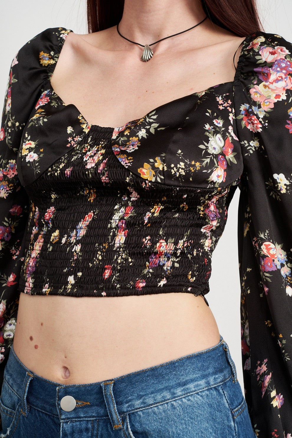 Black Floral Floral Cropped Top With Smocking