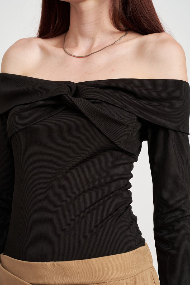 Twisted Off Shoulder Bodysuit