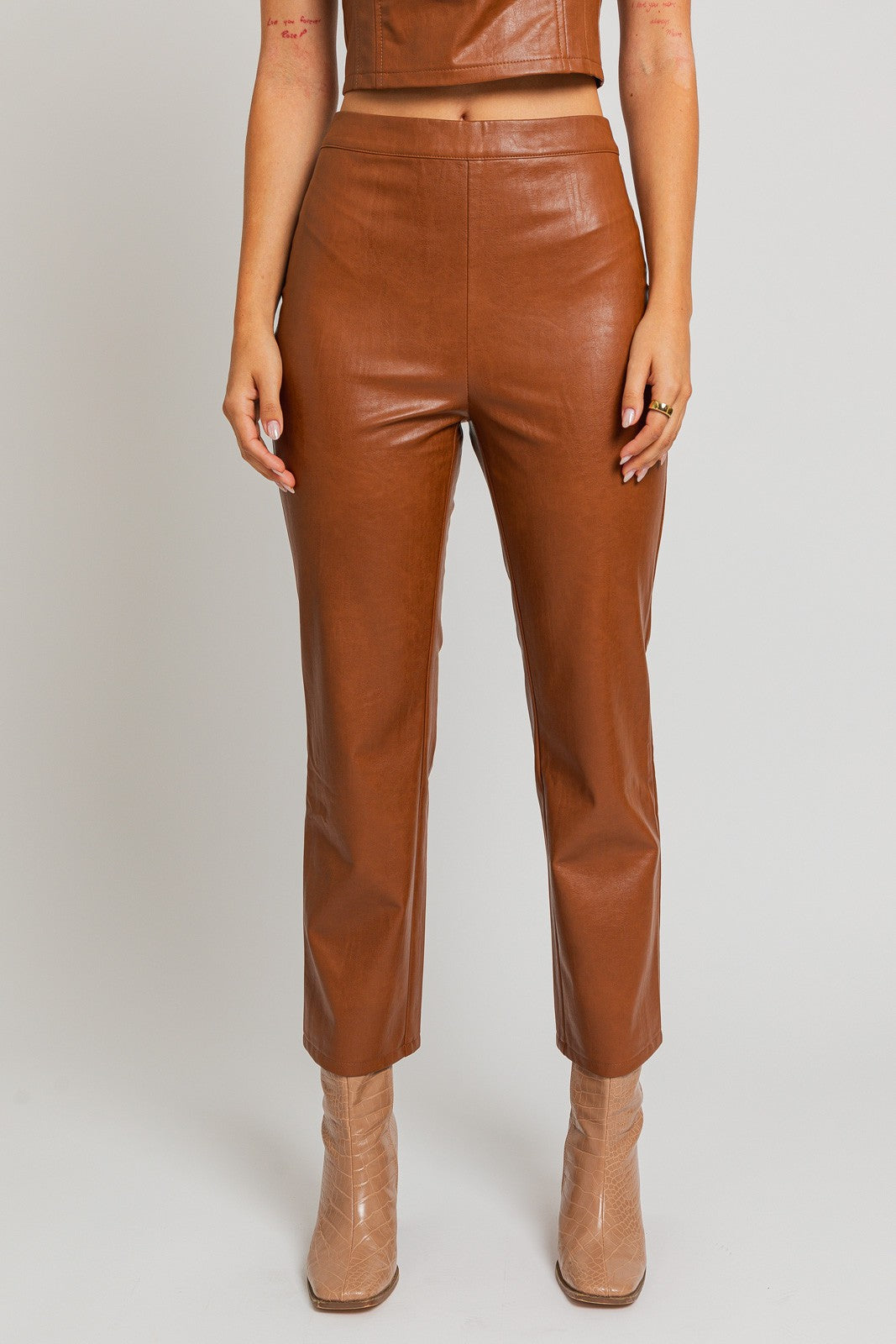 Straight Pants 1