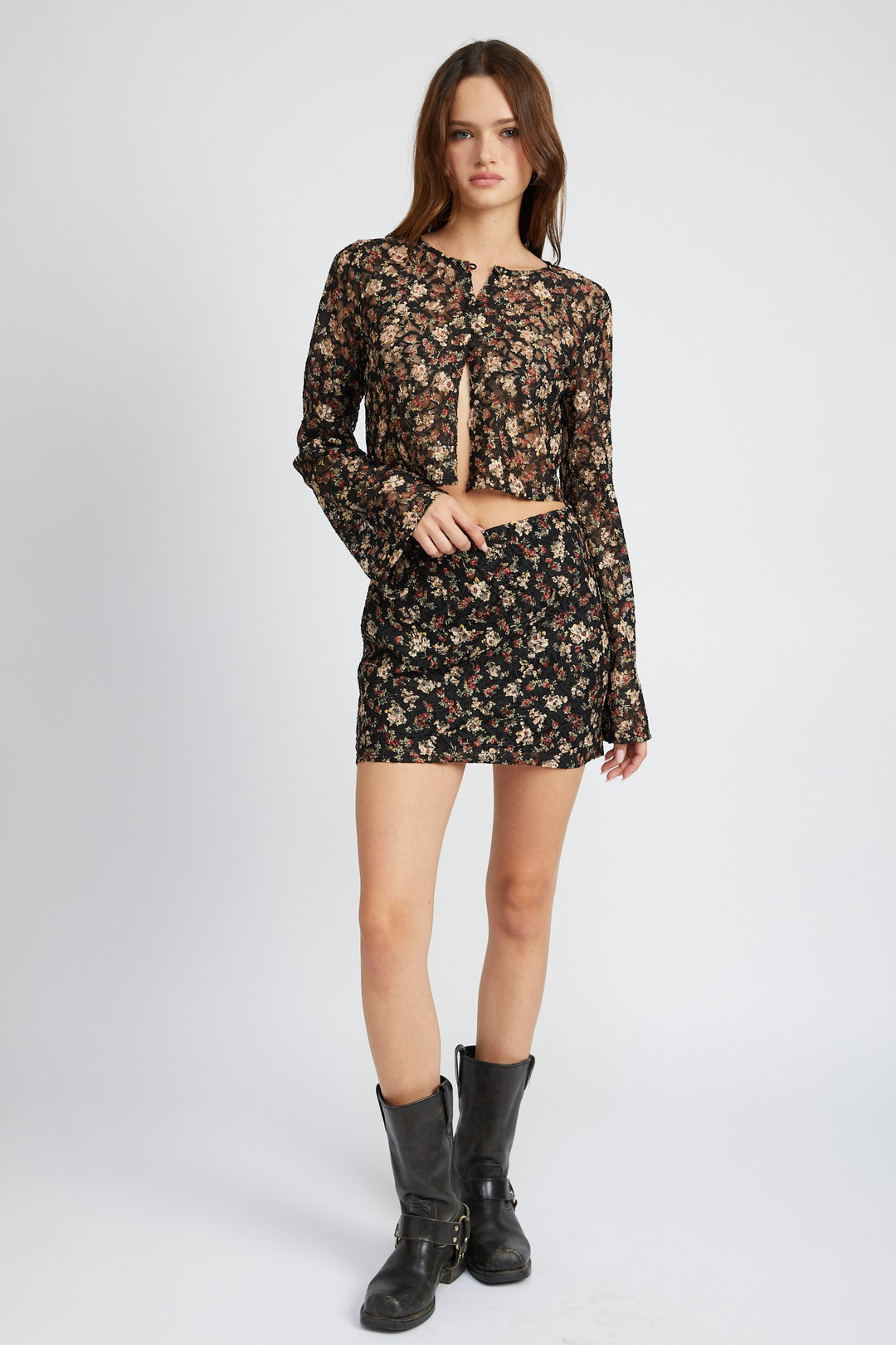 Belll Sleeve Cropped Top