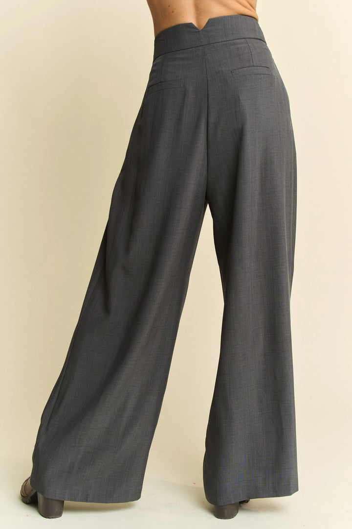 Davi Dani Solid Back Pocket Shirring Detail Wide Leg Pants
