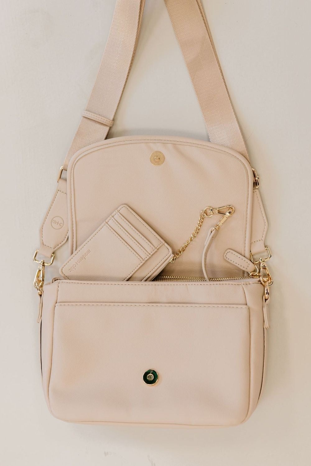 Signature Crossbody Shoulder Bag With Card Wallet