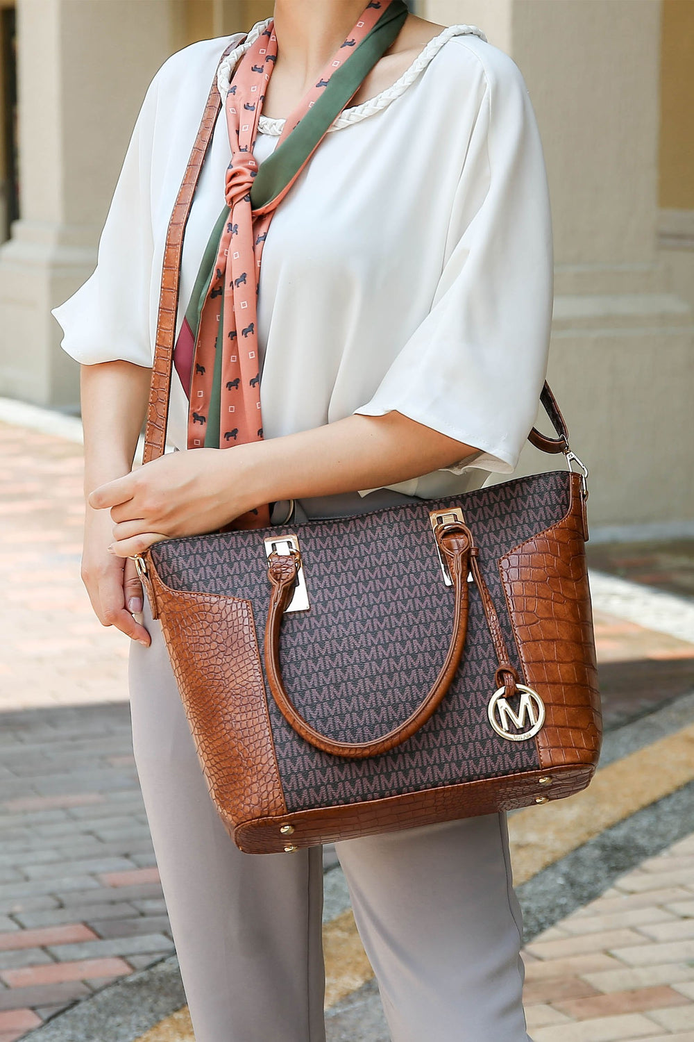 Black Mkf Shonda Tote With Cosmetic Pouch Wristlet Mia