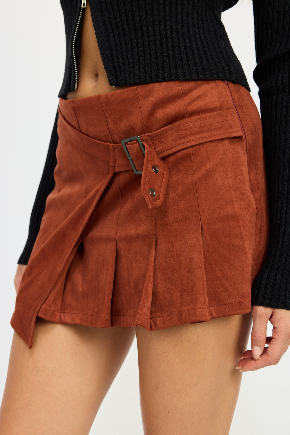 Brick Wrapped Buckle Belt Mini Skirt