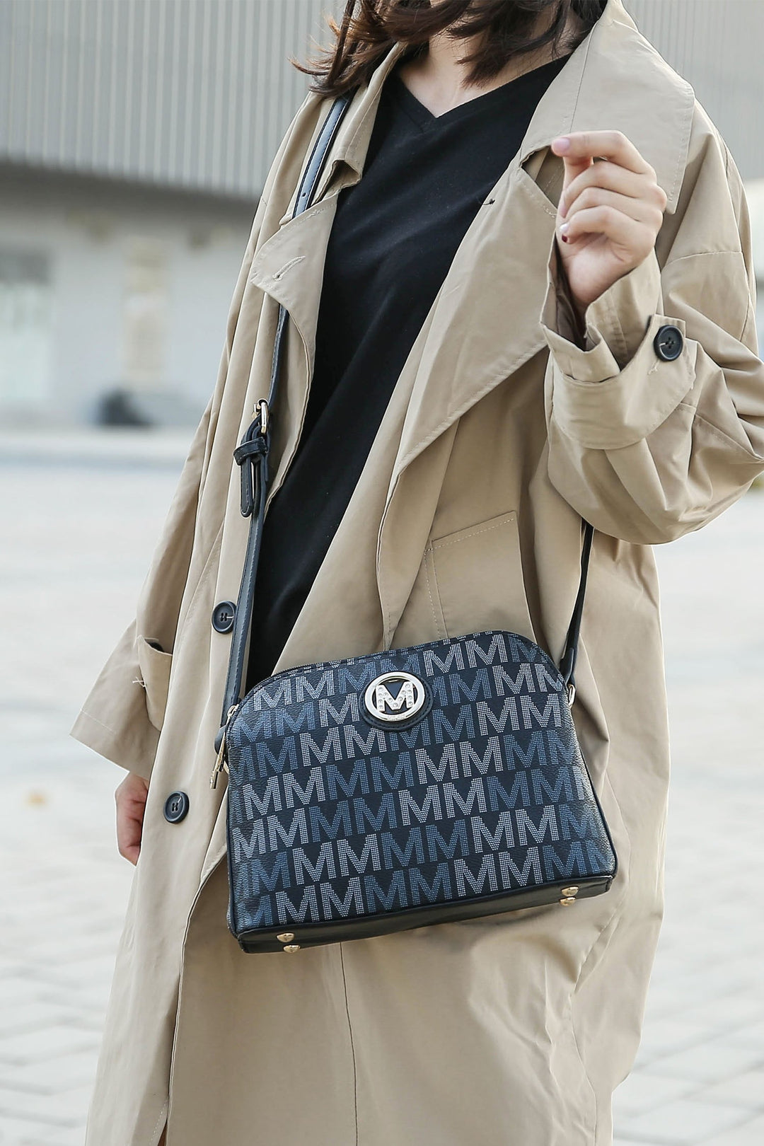 Beige Mkf Niecy M Signature Crossbody