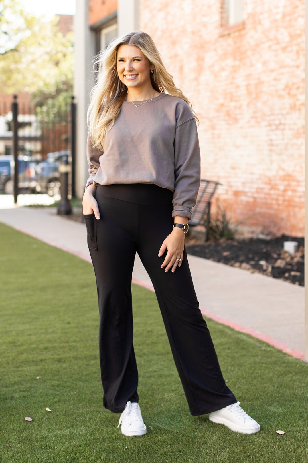 Black The Madison Relaxed Fit Straight Leg With Pockets 1