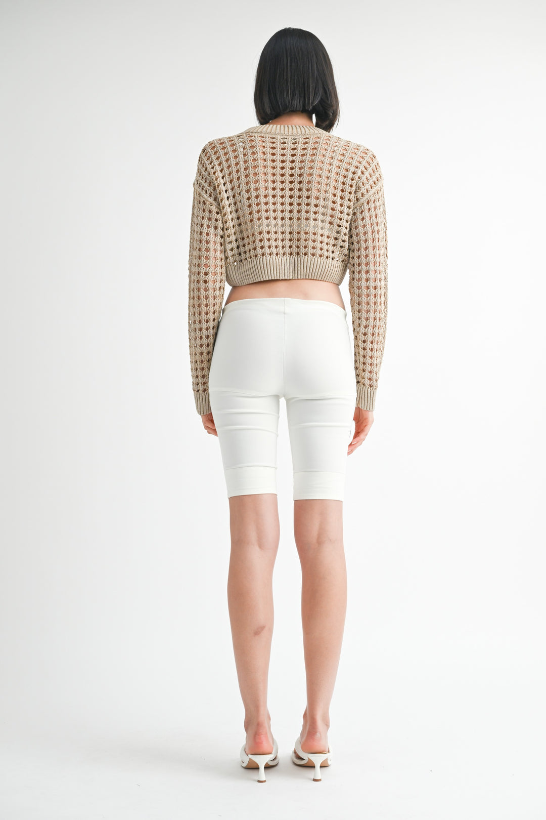 Round Neck Knitted Crop Sweater Top