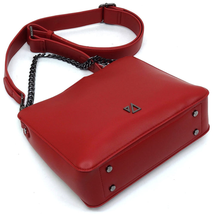 Iza Co Chain Link Crossbody Bag