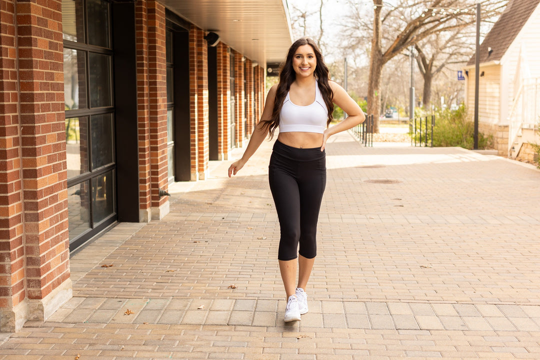 Sleek Pocket Collection Capri Leggings Round 3