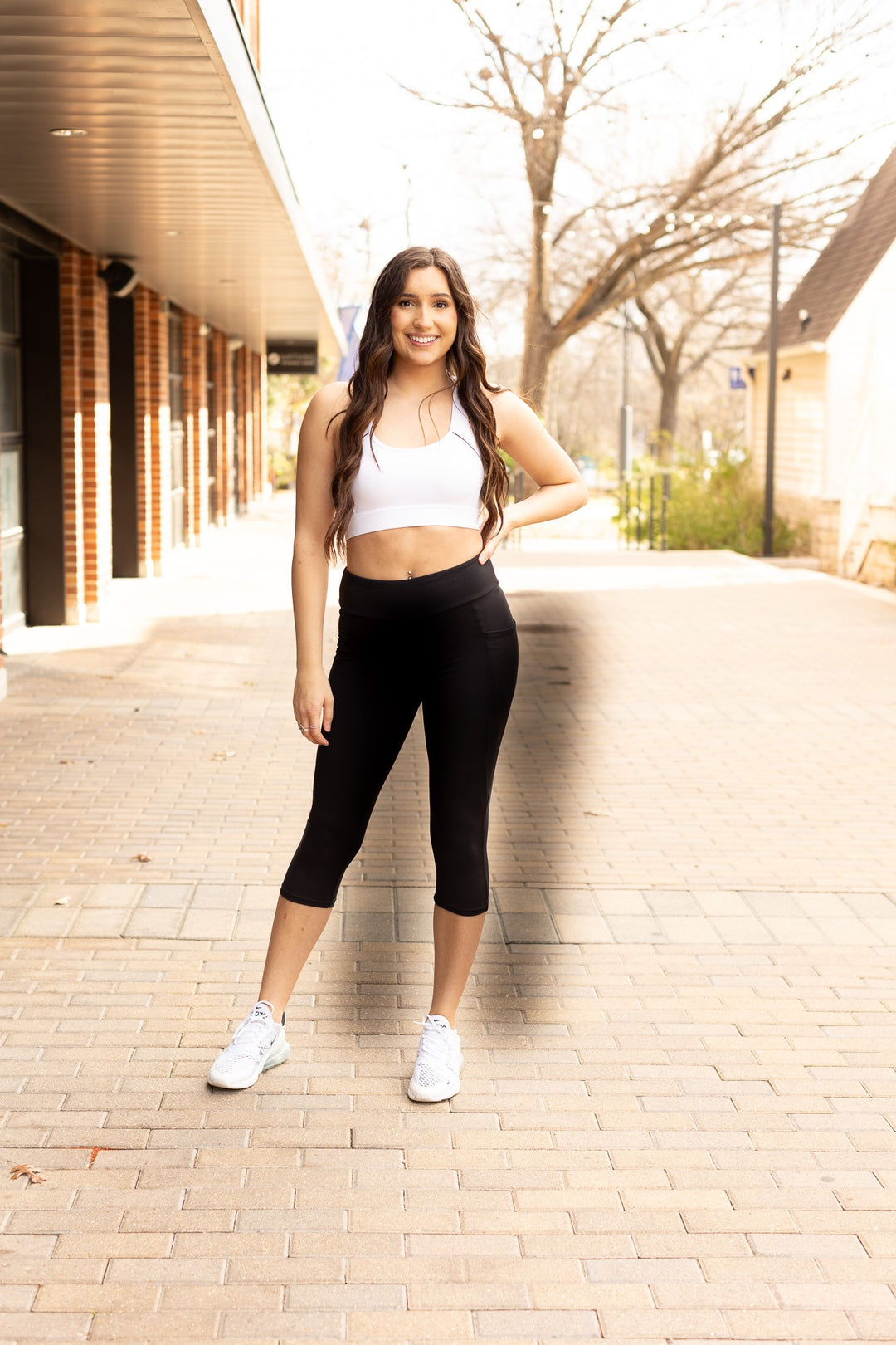 Sleek Pocket Collection Capri Leggings Round 3