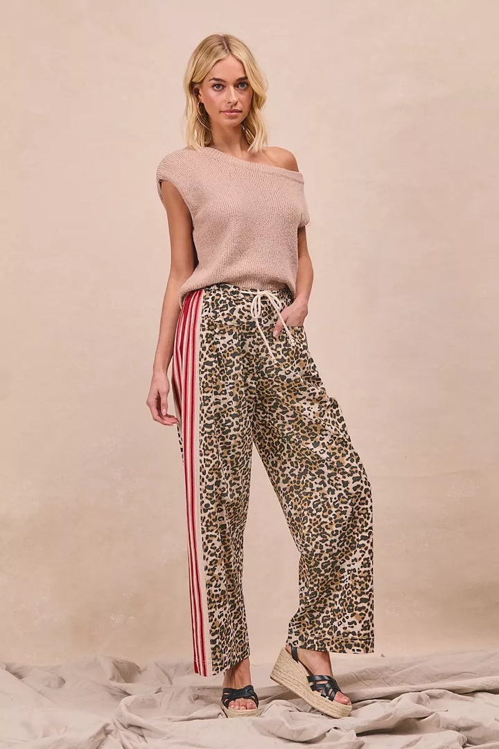 Bibi Leopard Print Pants With Side Contrast And Tucking Welt Pocke