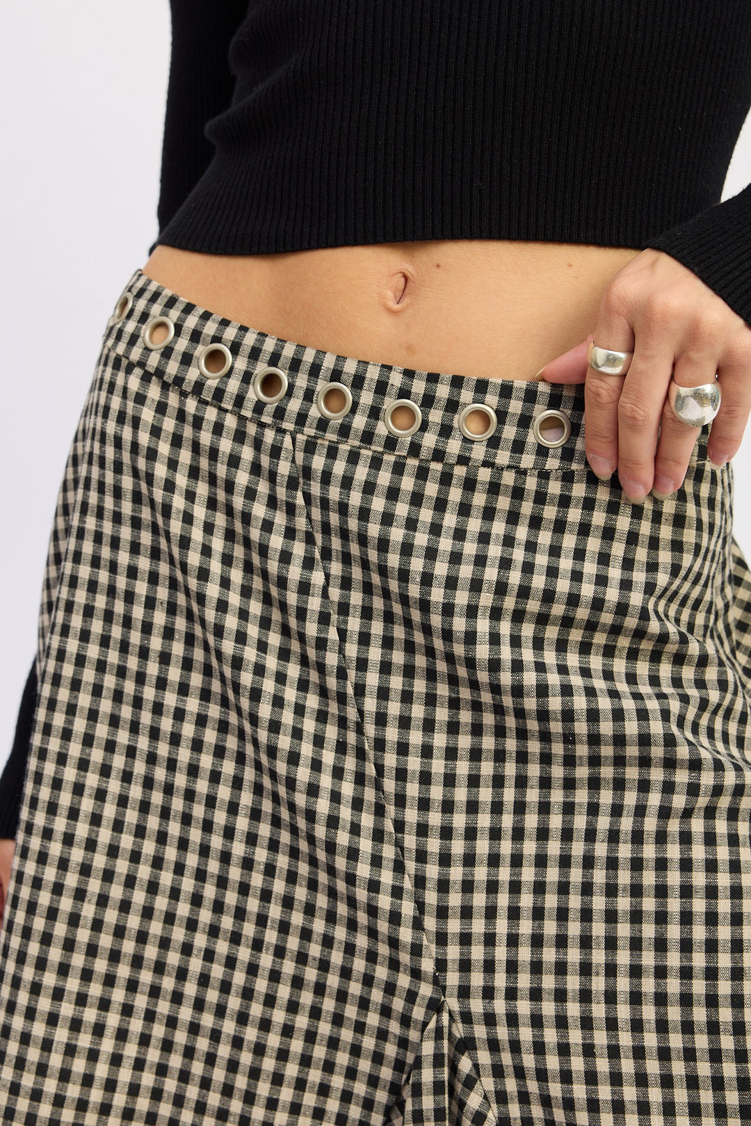 Black Beige Gingham Gingham Grommet Asymmetrical Skirt