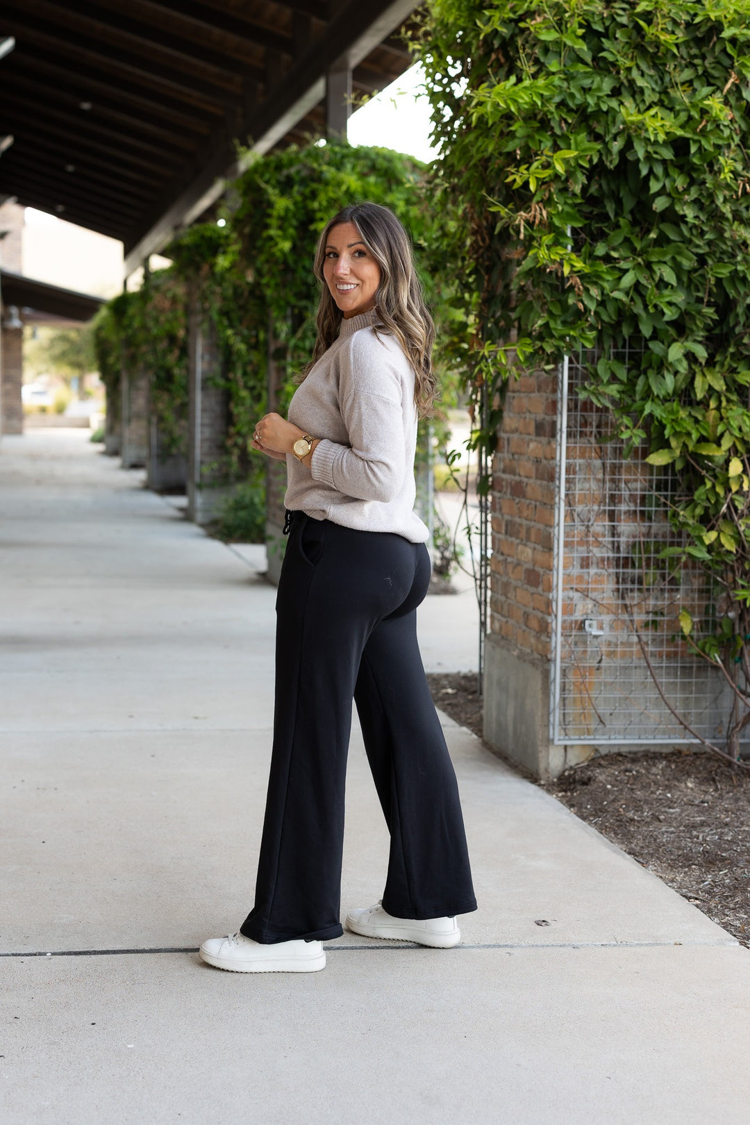 The Jenna Comfy Wide Leg Fleece Pants
