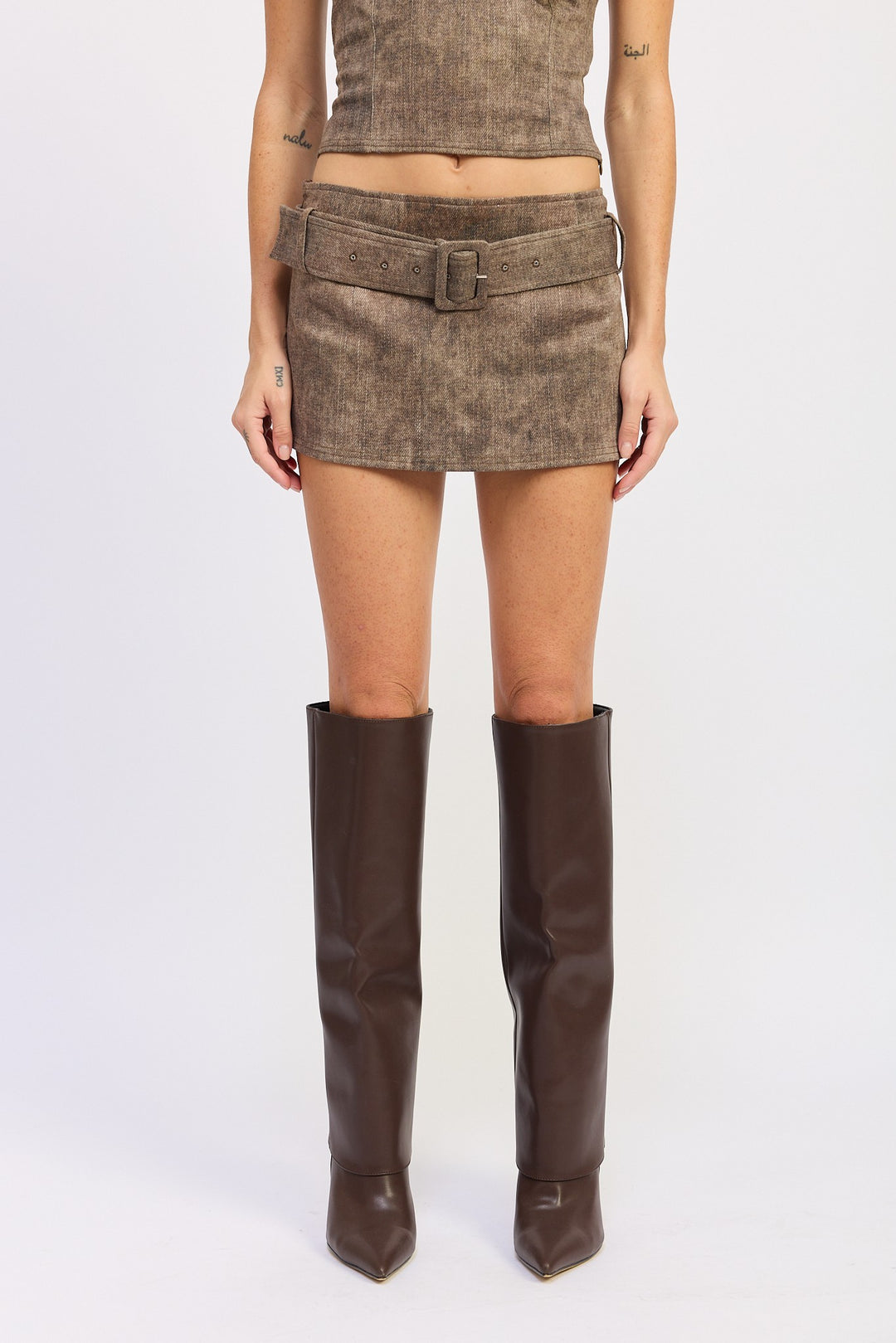 Low Rise Mini Belted Skirt