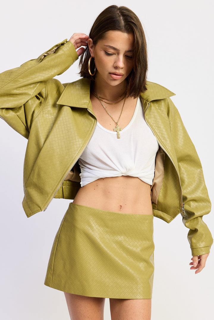 Cropped Jacket With Collar And Zipper