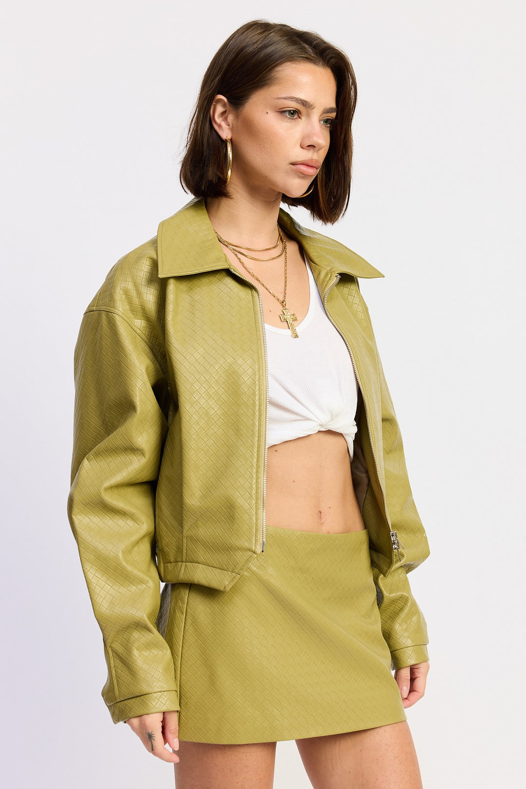 Cropped Jacket With Collar And Zipper