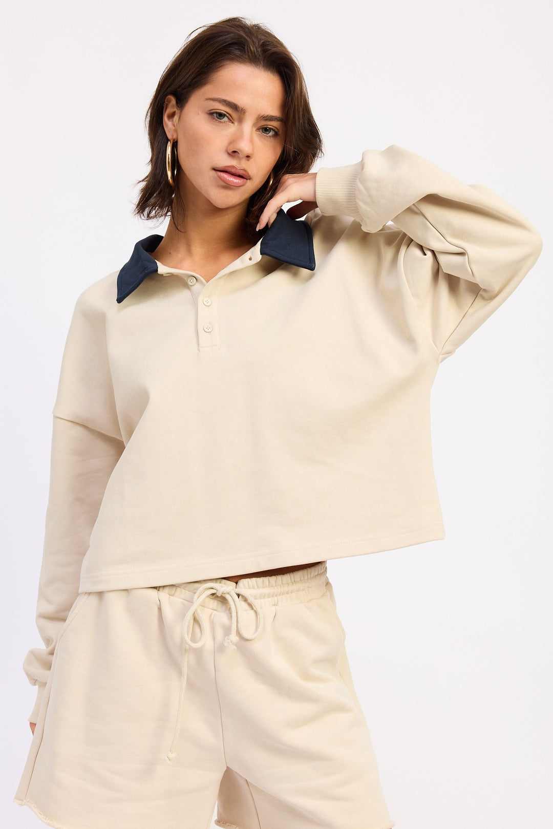 Contrast Collar Pullover Top