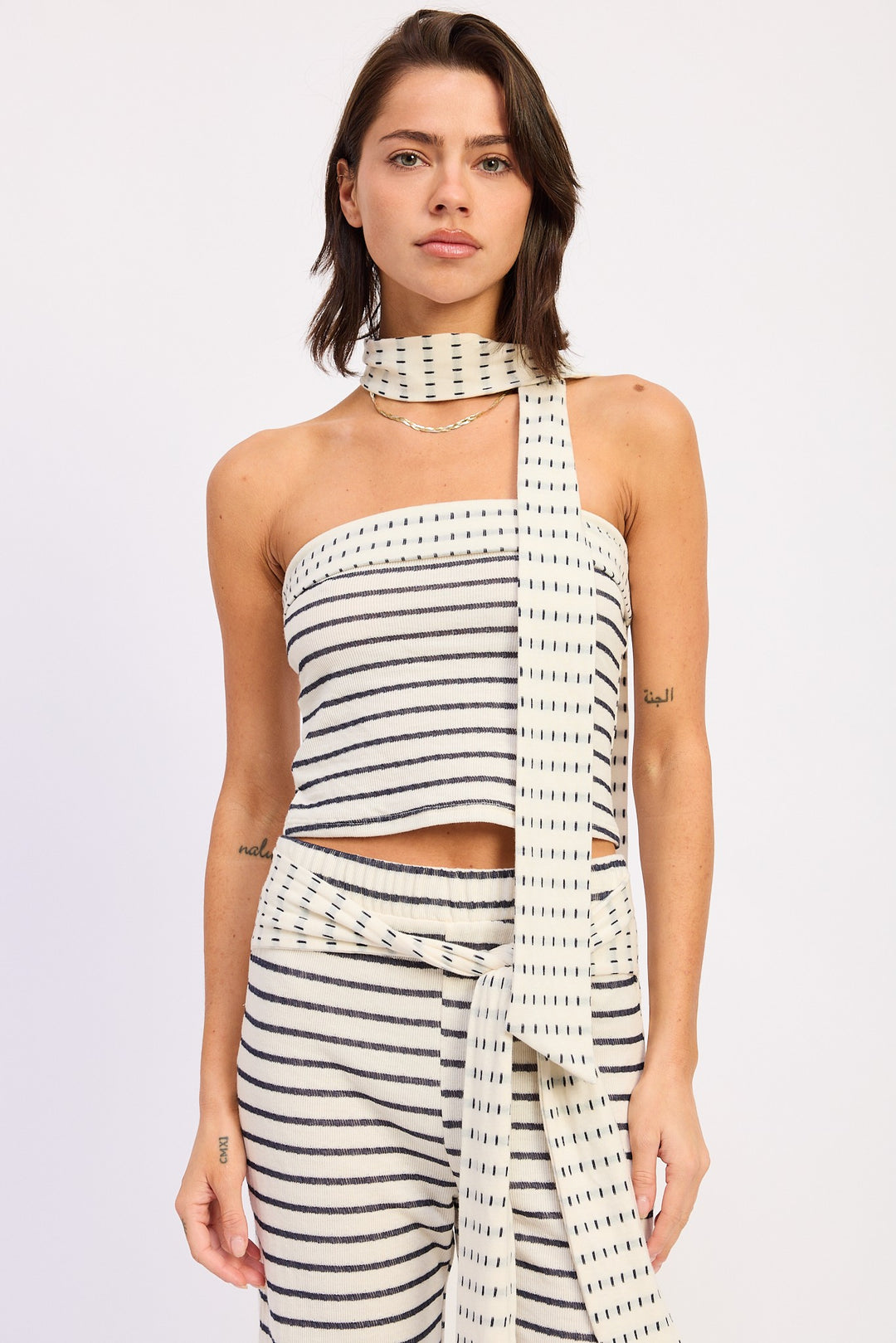 Contrasted Double Jacquard Tube Top With Scarf