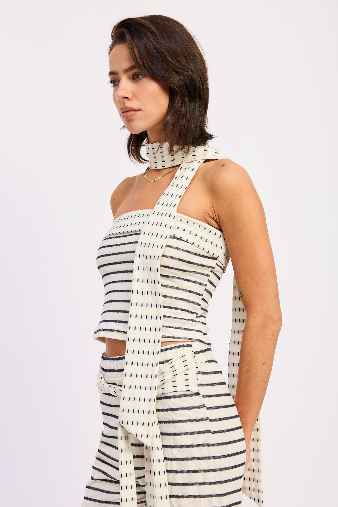 Contrasted Double Jacquard Tube Top With Scarf