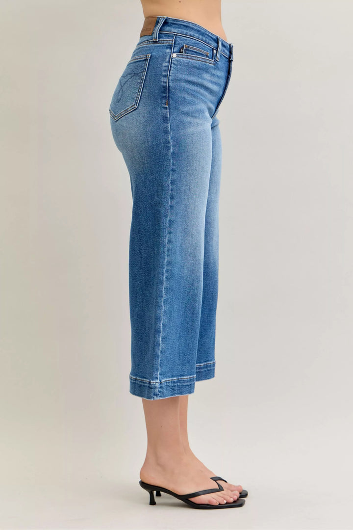 Md Judy Blue Mid Rise Crop Wide Leg Jeans