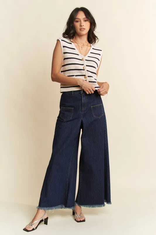 Davi Dani Sleeveless Cropped Striped Sweater Knit Vest Top