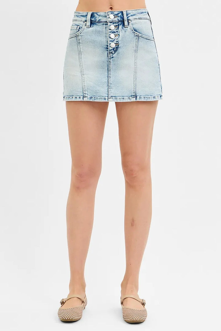 Light Risen Full Size High Rise Button Down Skorts Plus Size
