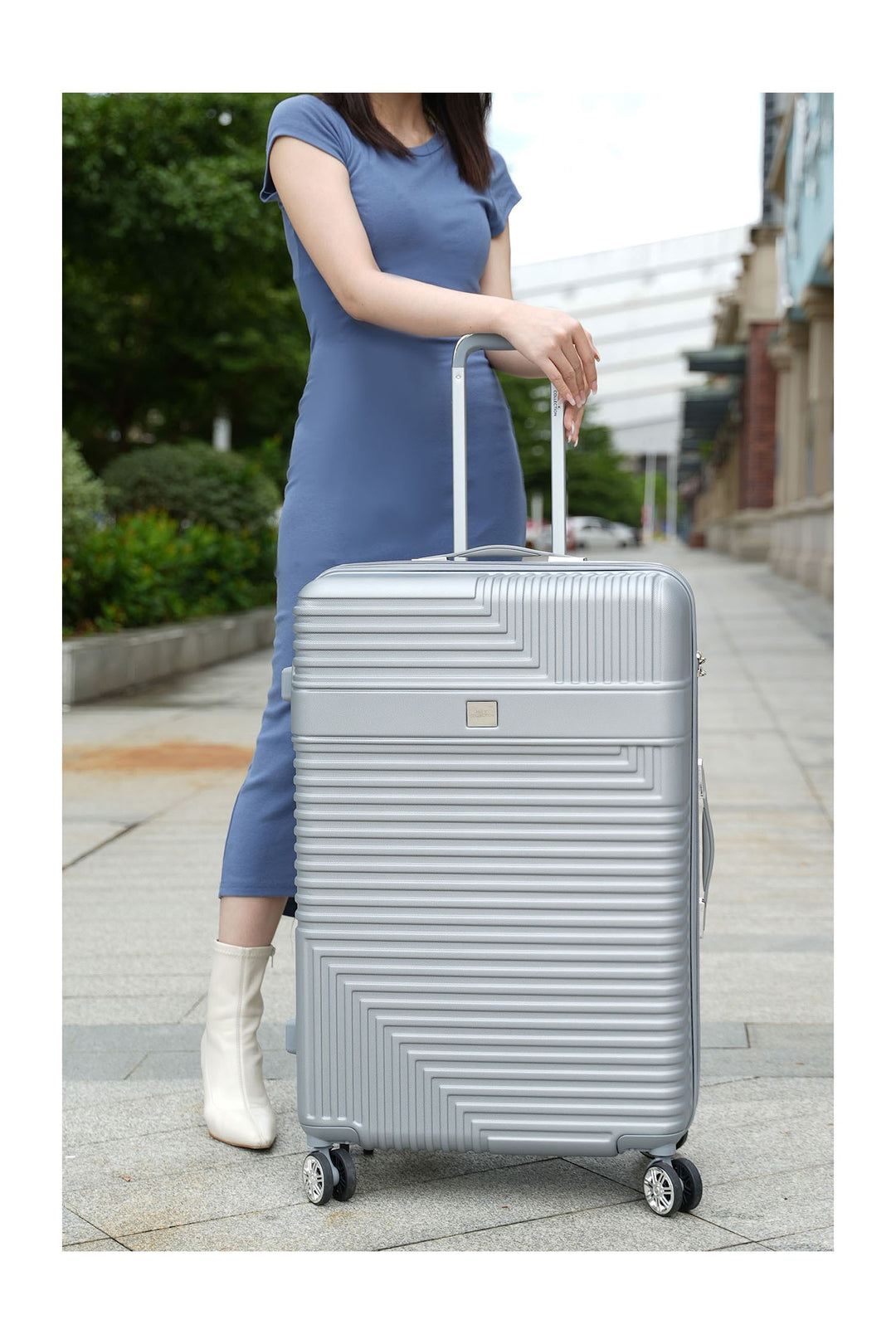 Black Mkf Mykonos Extra Large Check In Spinner By Mia K