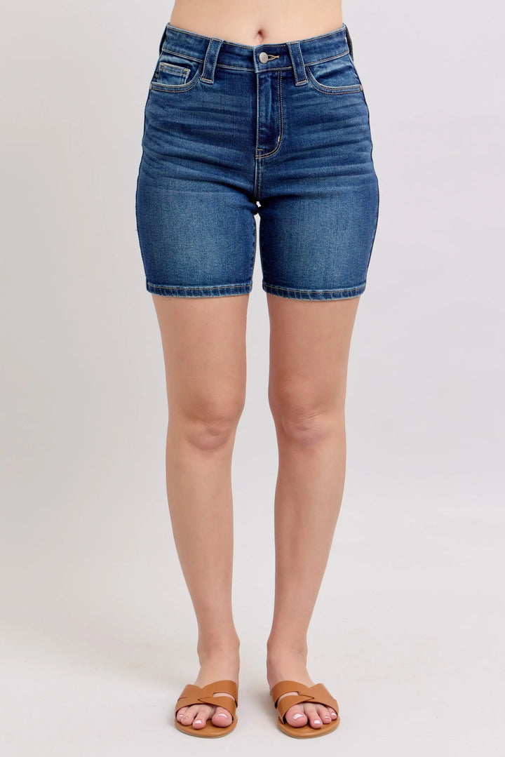 Dk Judy Blue Full Size High Waist Bermudas Jeans W Back Flap Pockets Plus Size