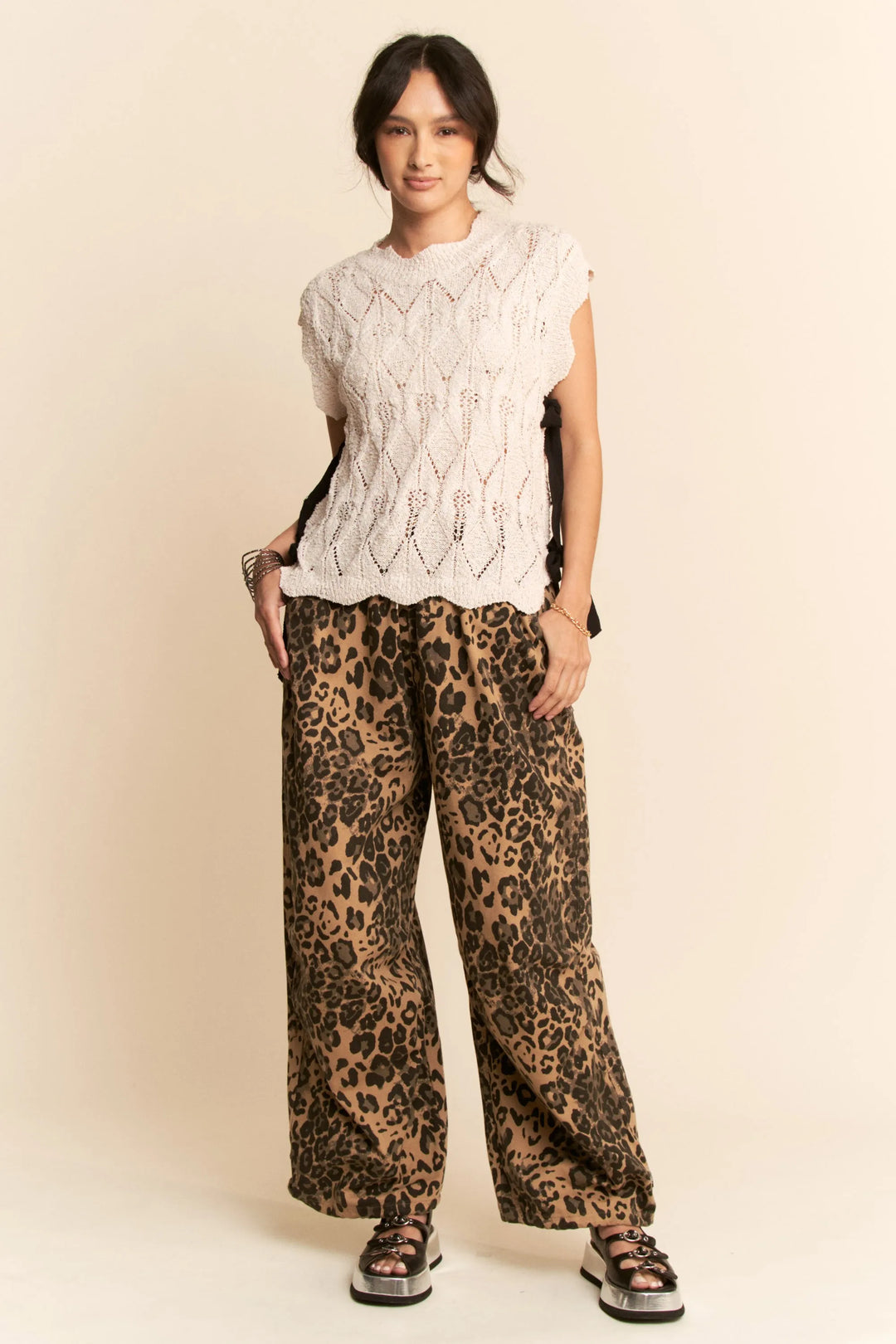 Davi Dani Ribbon Bow Ties Scalloped Trim Knit Semi Crop Top