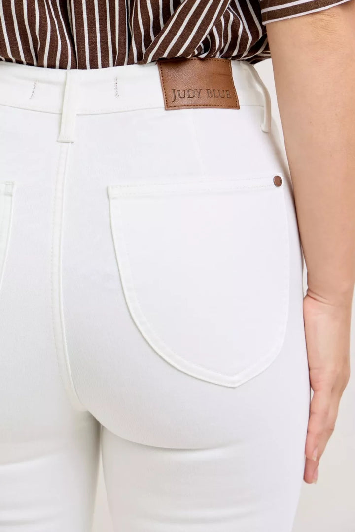 Wht Judy Blue High Waist Extended Waistband Capri Pants With Spade Pockets