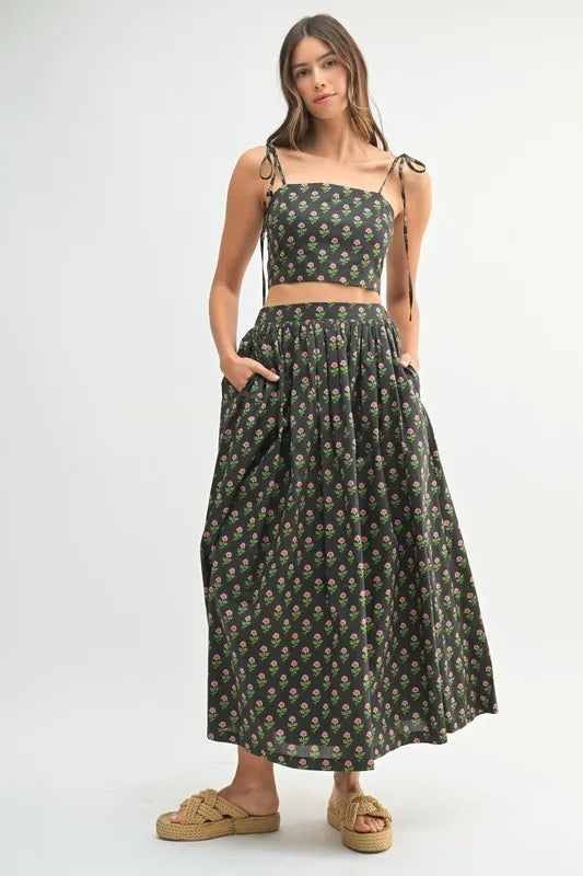 Black Mable Floral Crop Top And Skirt Set