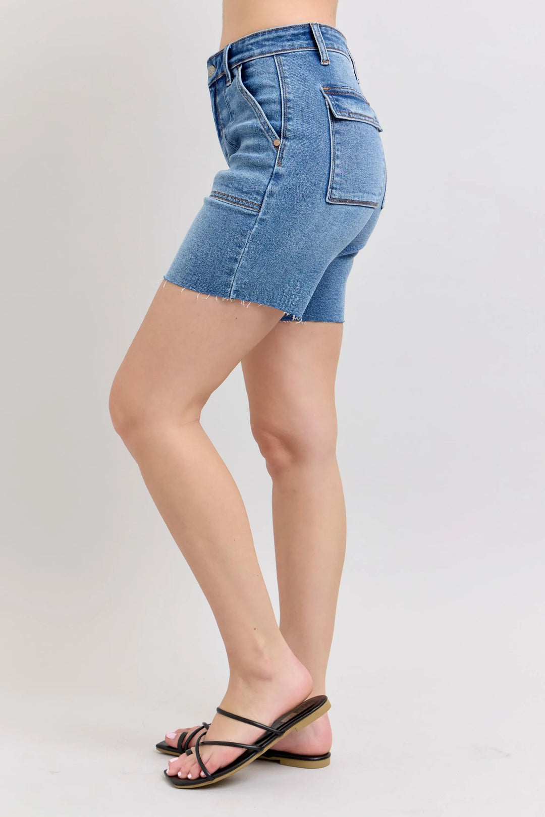 Judy Blue Full Size Mid Rise Bermudas Denim Shorts W Back Flap Pockets Plus Size