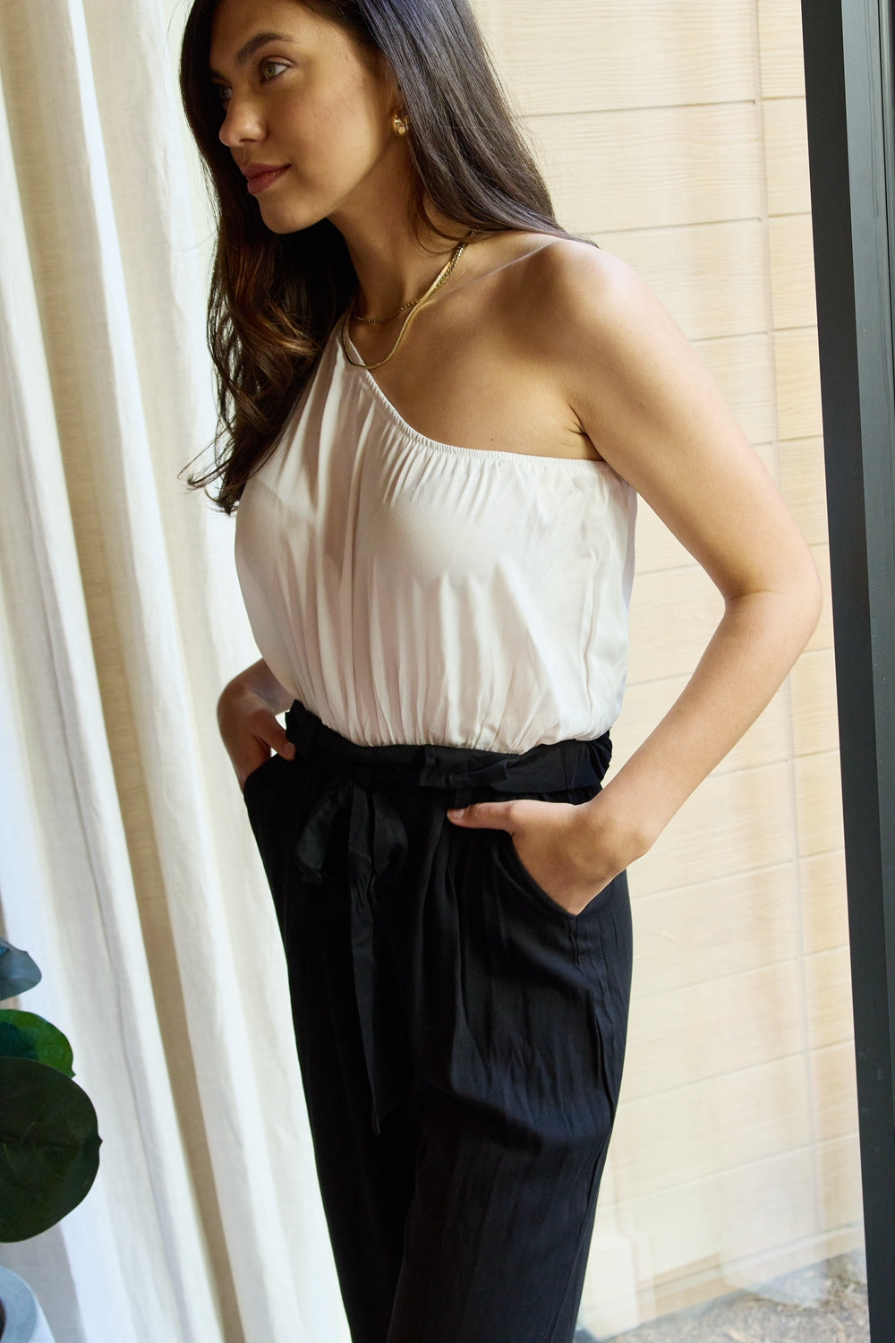 Dress Day Marvelous In Manhattan One Shoulder Jumpsuit In White Black